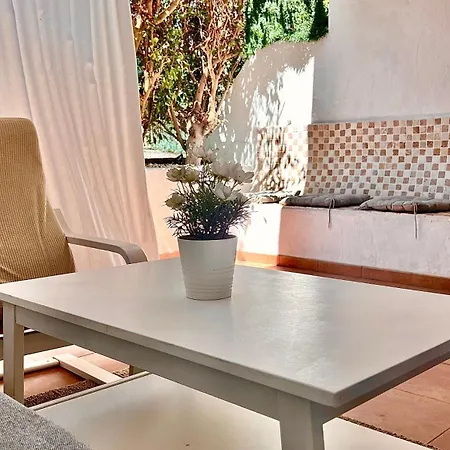 Cozy Two Bed Apartment. Costa Adeje (Tenerife)