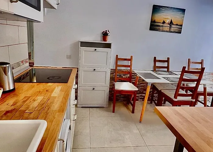 Cozy Two Bed Apartment. * Costa Adeje (Tenerife)