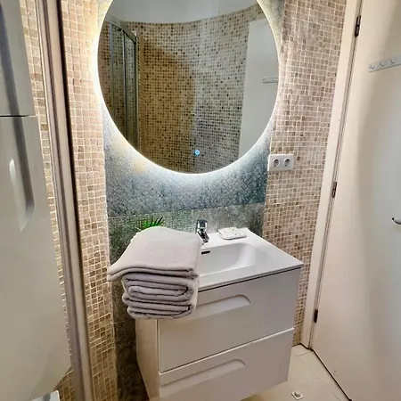 شقة Cozy Two Bed Apartment.