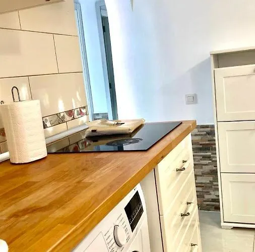 Cozy Two Bed Apartment.