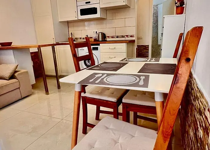 Apartament Cozy Two Bed Apartment.