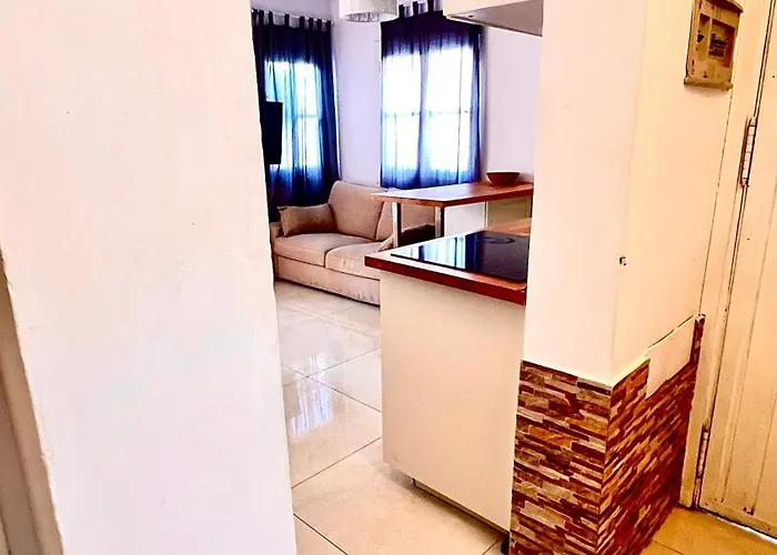 Cozy Two Bed Apartment. Apartament Costa Adeje (Tenerife)